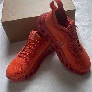 LOEWExON Running Bright Orange Athletic Shoes CloudTilt